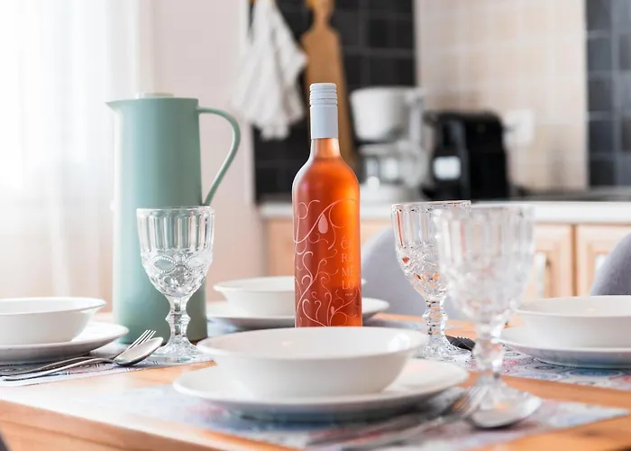 Апартаменты Rhodes *